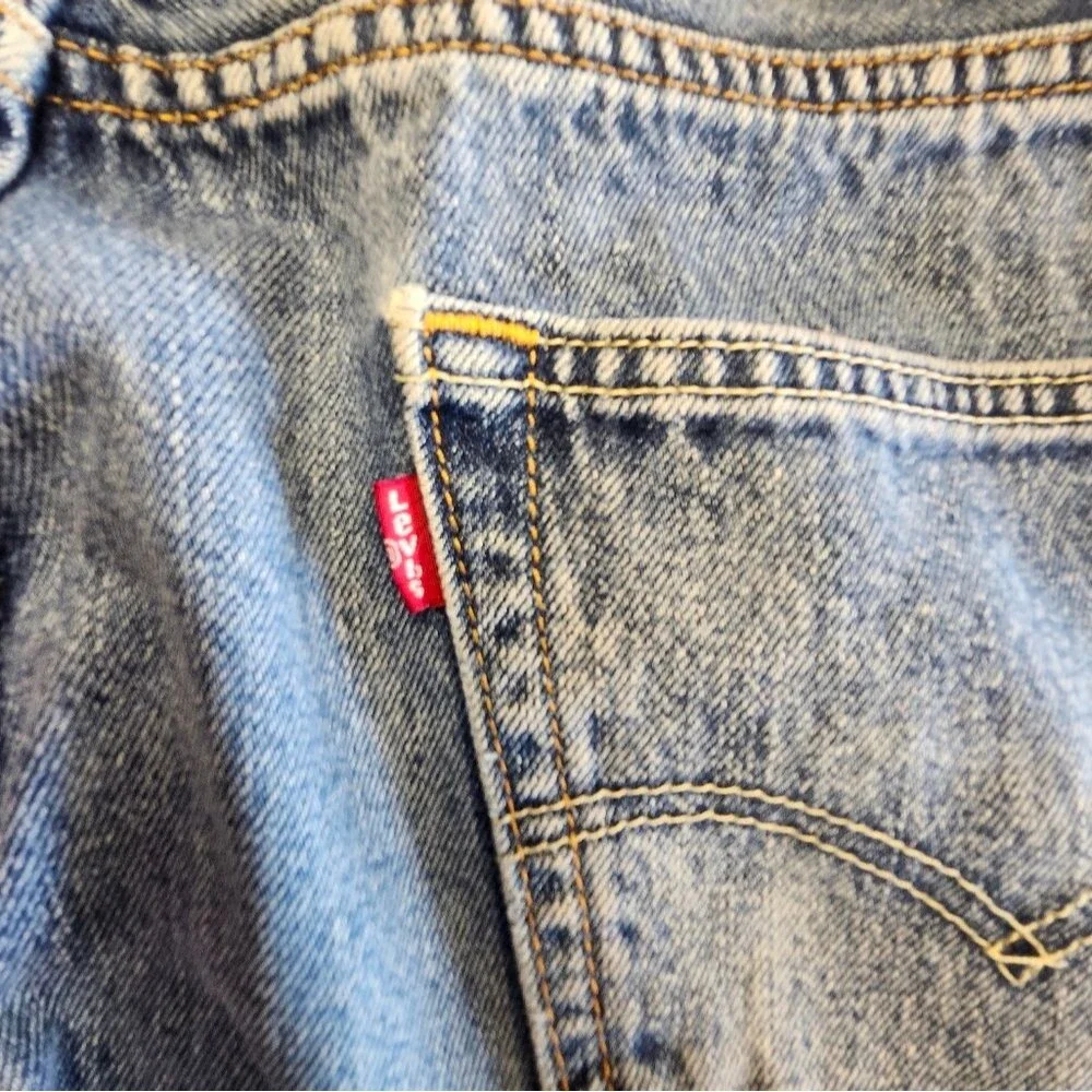 Levis levis levi